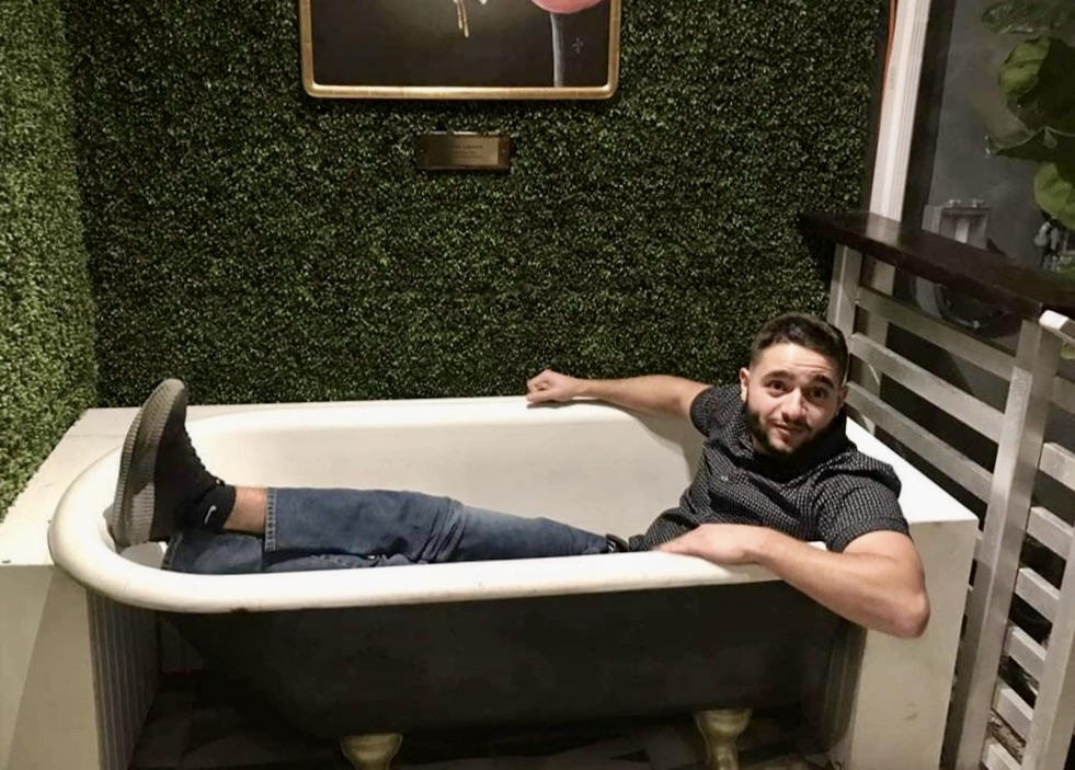 Awash in money problems? Mr. Nahas has your back. Here he visits a bathtub in Tampa, Florida. 